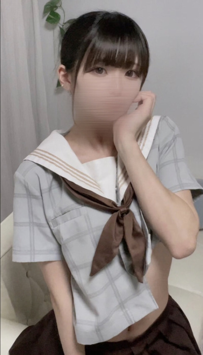 うらら スレンダー 素人女子大生さんの写真